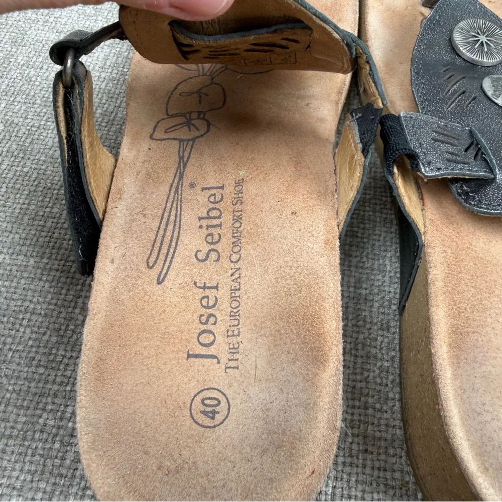 Josef Seibel Gray Silver Metallic Leather Thong Comfort Sandals Size 40 9.5